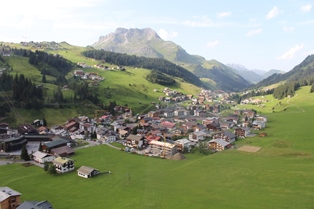 ヨーロッパで一番美しい村”レッヒ