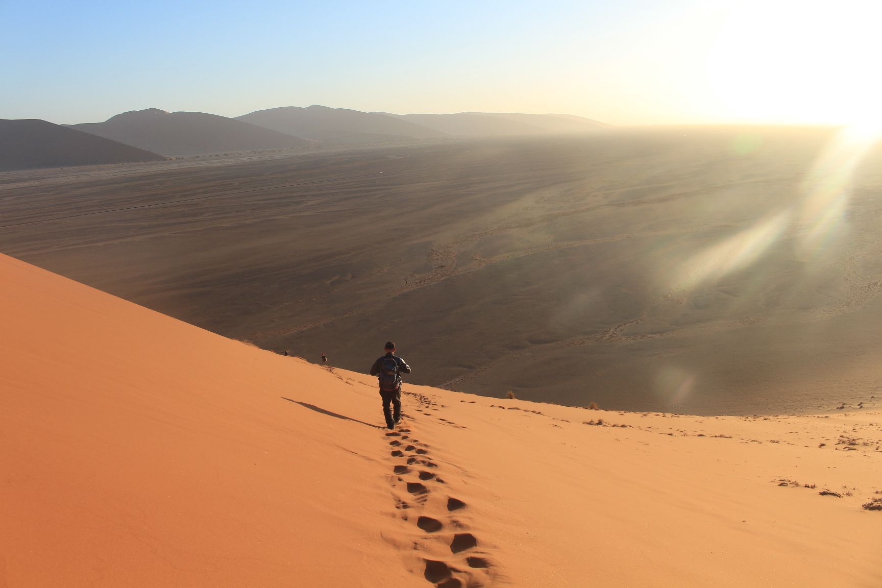 3月14日出発「南部アフリカ2つの世界自然遺産ナミブ砂漠とケープ半島ハイキング 10日間」