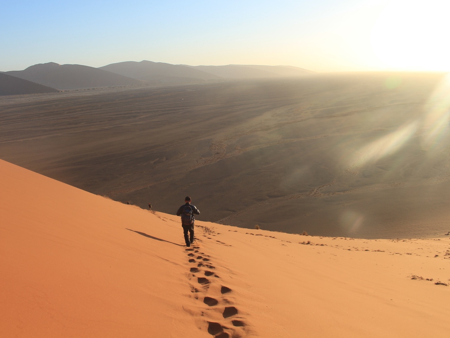 3月14日出発「南部アフリカ2つの世界自然遺産ナミブ砂漠とケープ半島ハイキング 10日間」