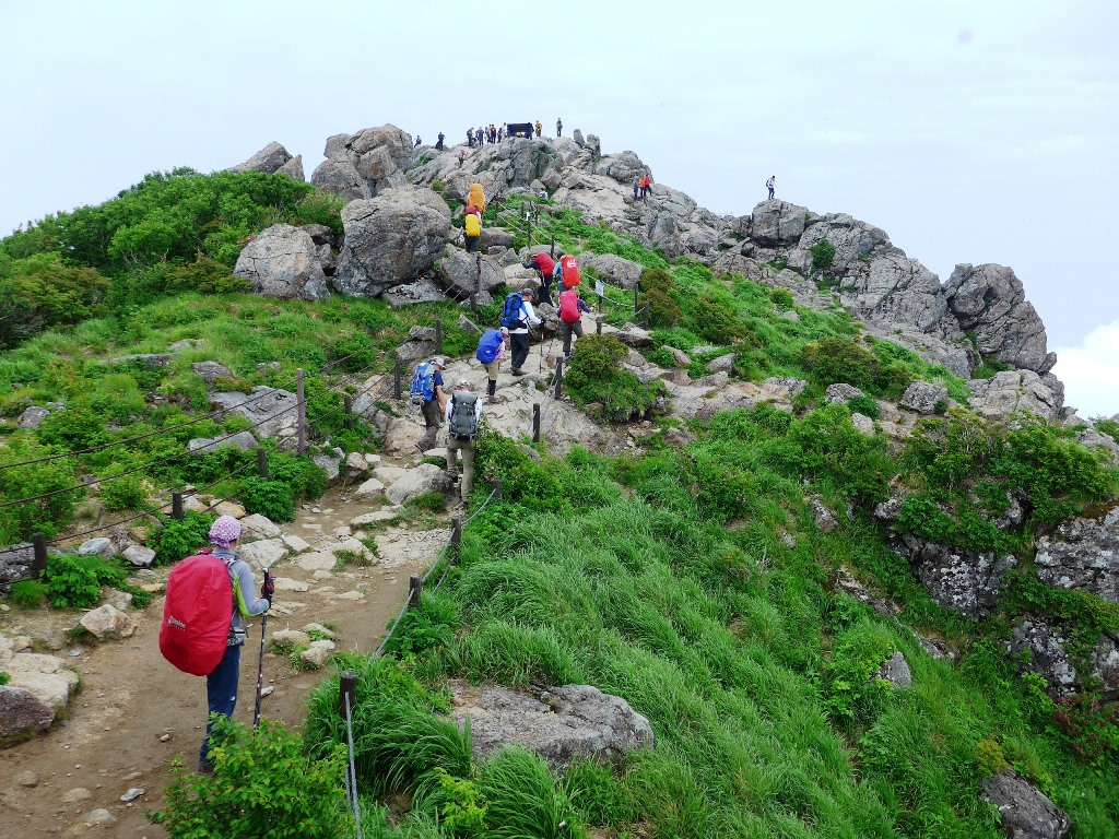 【新発表】6月6日出発『韓国の高峰2座登頂　漢拏山（ハルラサン）と智異山（チリサン） 5日間』