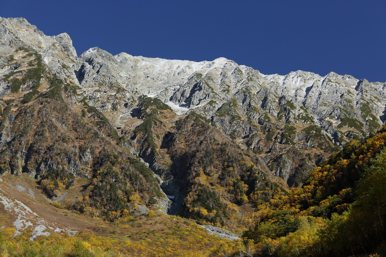 10月12日出発　山と自然の写真教室　紅葉の上高地・岳沢撮影会　2日間