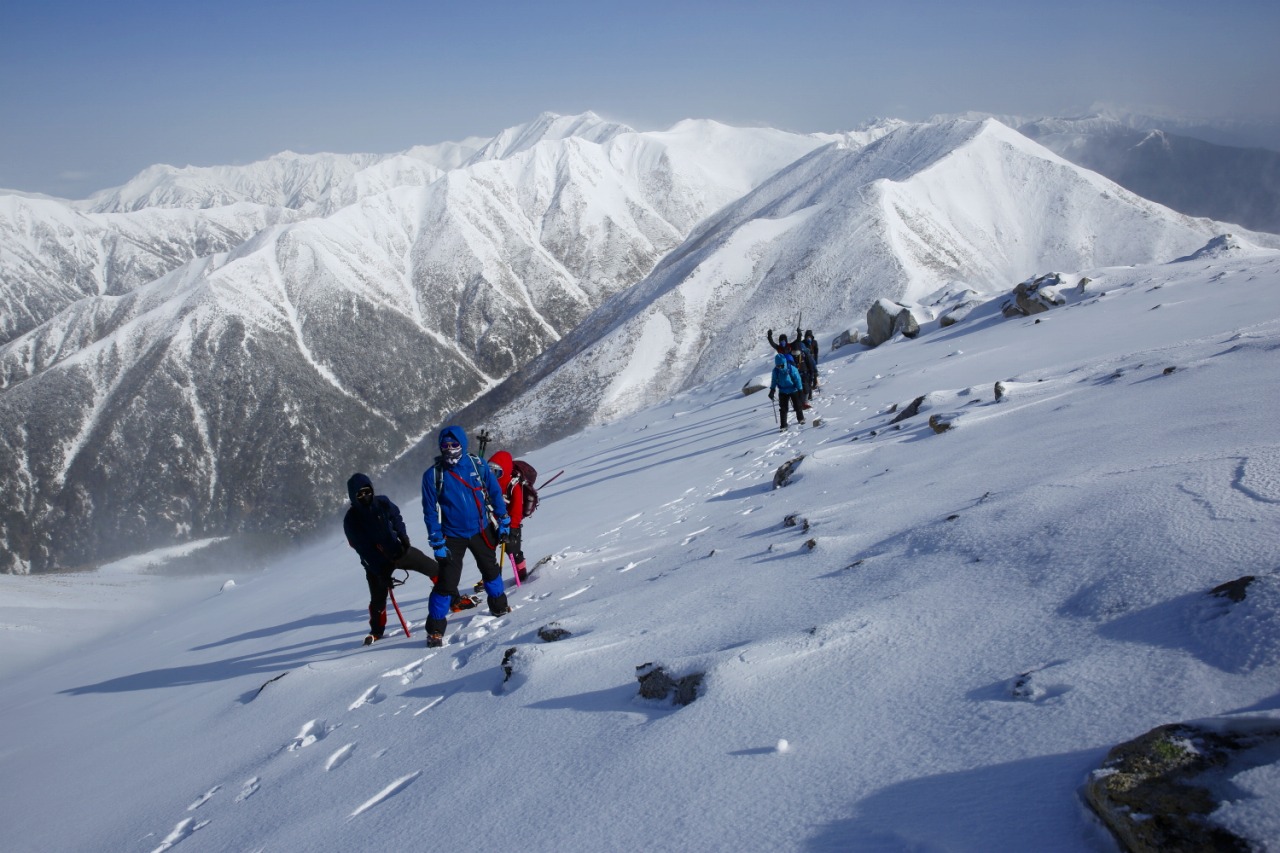 雪山講習会（ＳＴＥＰ２）　常念岳　2日間<br>～雪の槍・穂高連峰のパノラマが広がる名峰～
