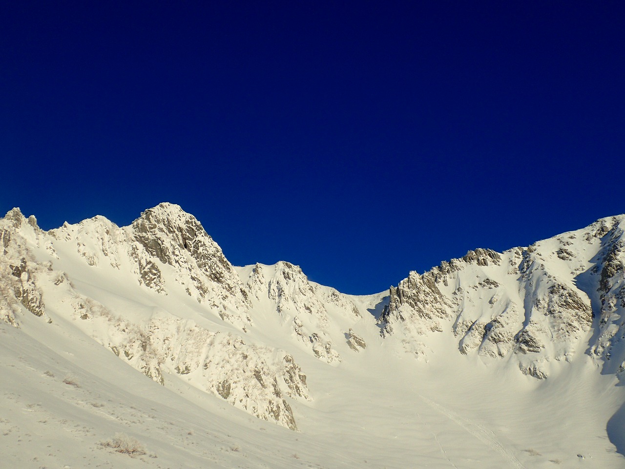 雪山講習会（STEP2）　木曽駒ヶ岳　2日間<br>～3000m級雪山登山～