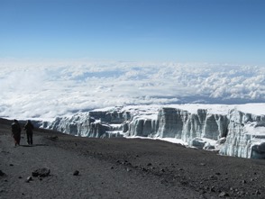 温暖化の影響で融解がすすむ氷河、貴重な眺めです