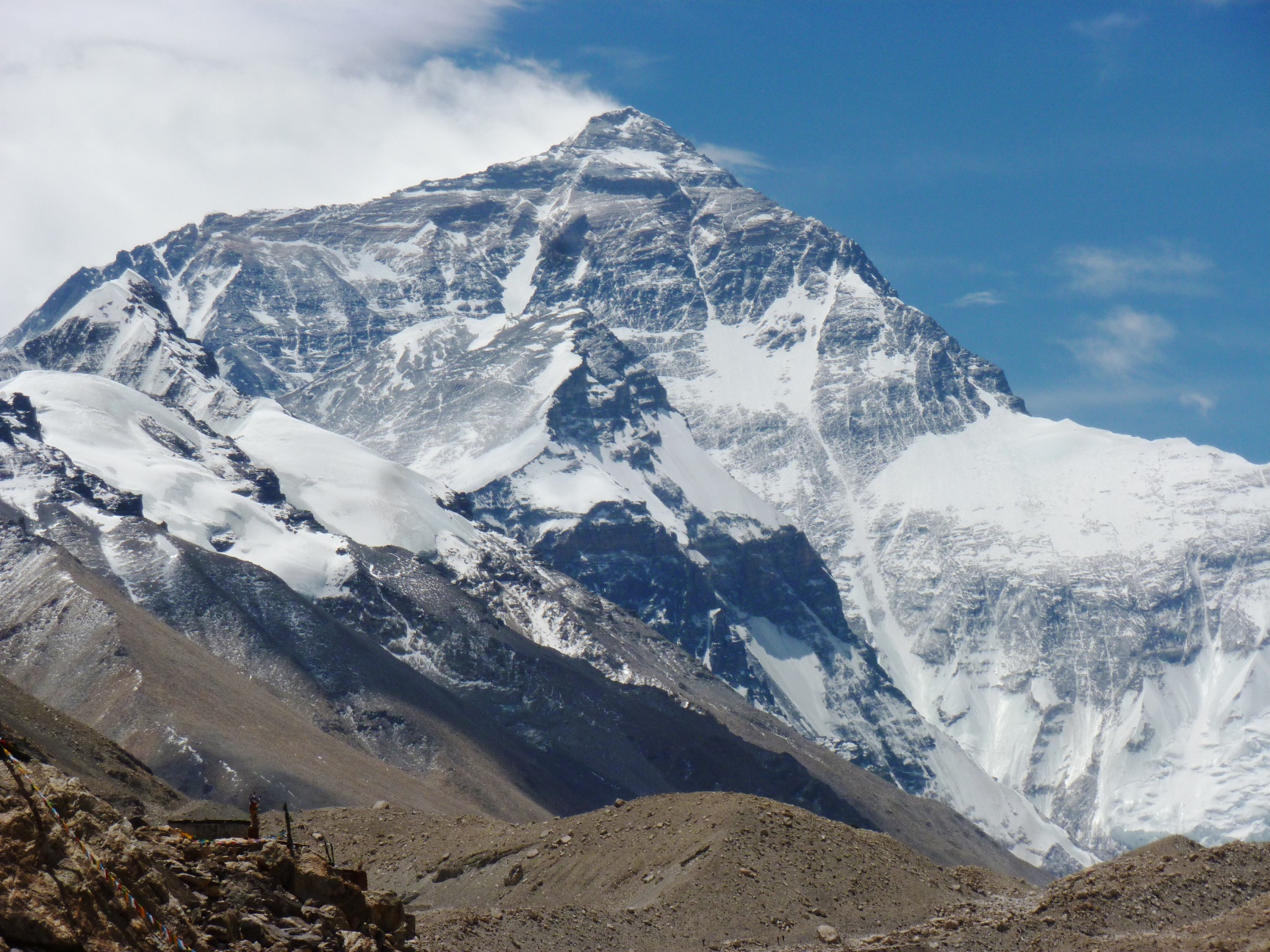 世界最高峰チョモランマ（8,848m）の雄姿