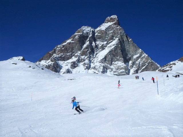 イタリア側の雄大なスキー場を楽しむ