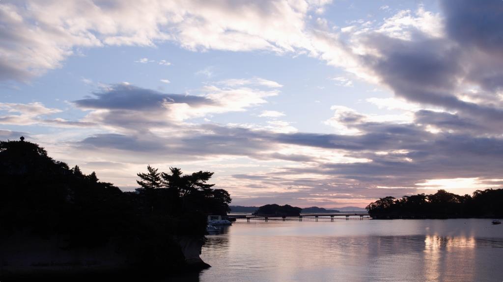 島と海のコントラストが美しい松島湾