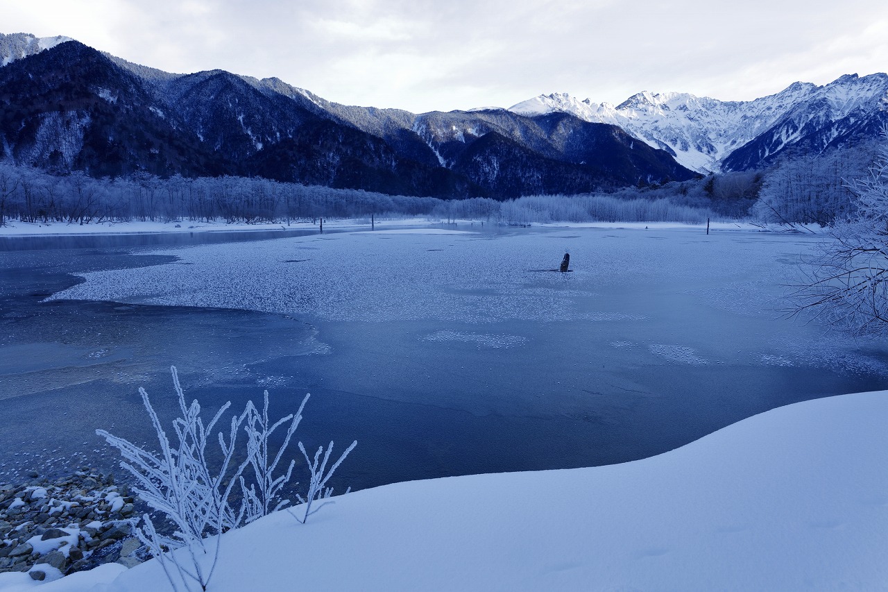 冬の大正池